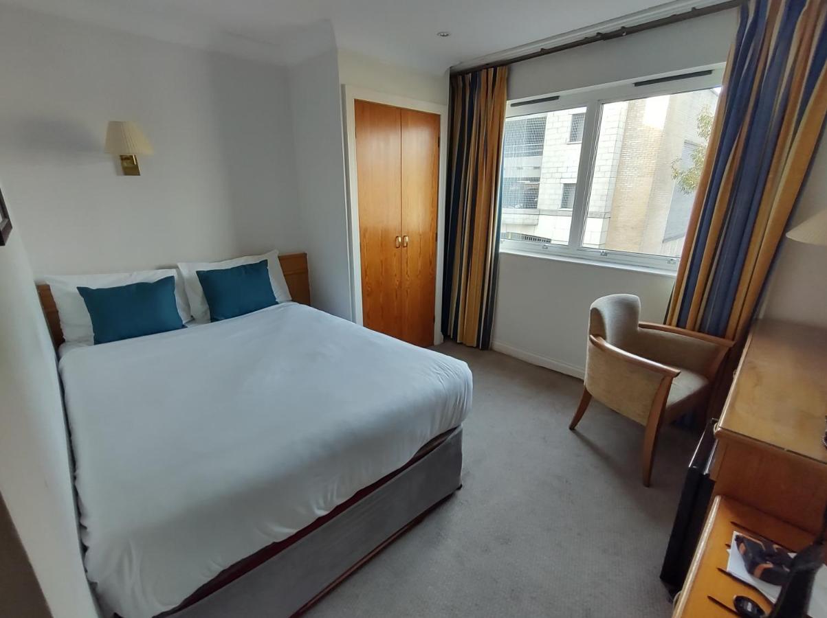 Poole Quay Hotel 풀 외부 사진