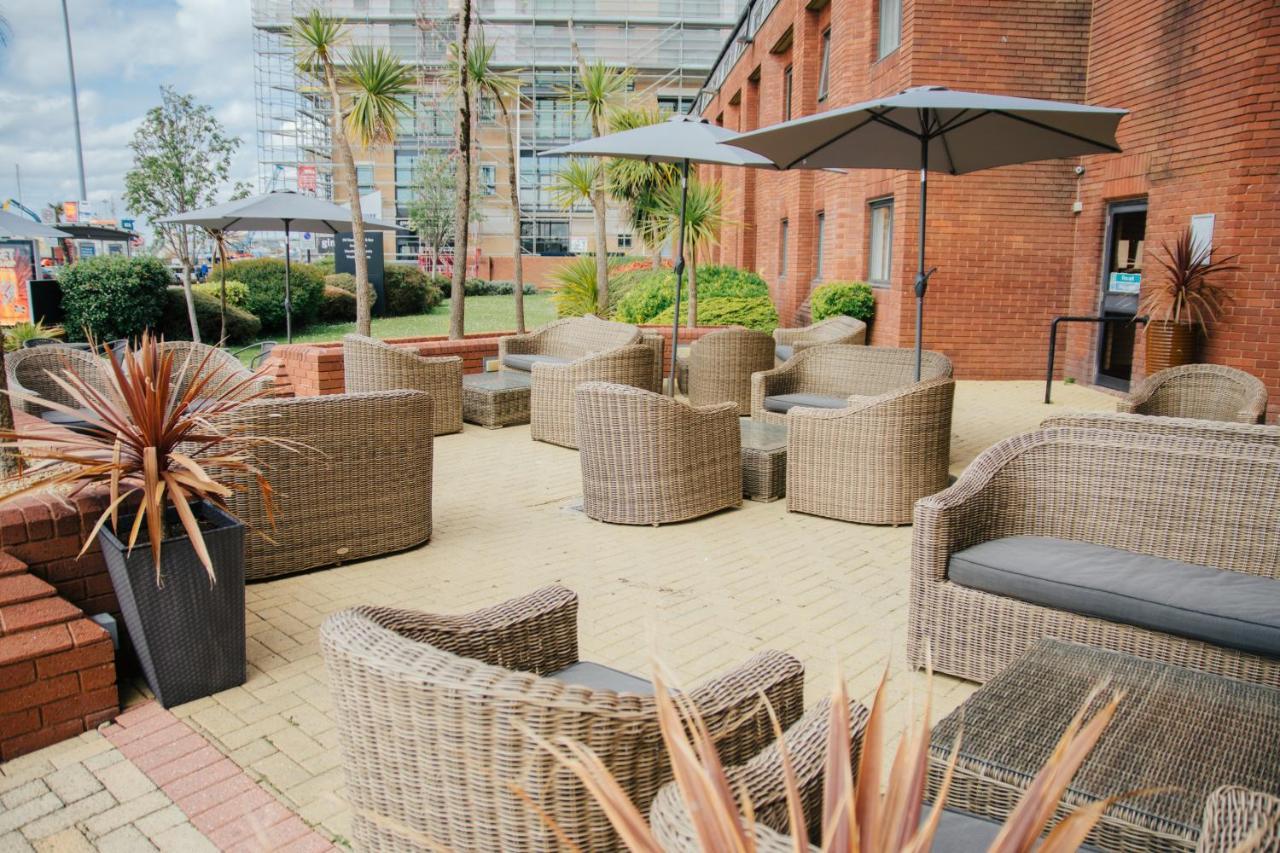Poole Quay Hotel 풀 외부 사진